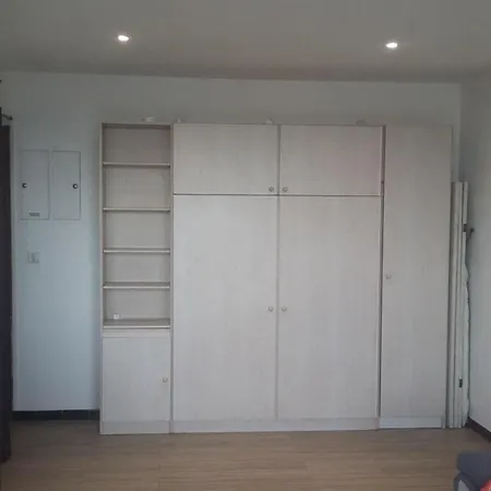 Apartman En Rez De Jardin Avec Terrasse Privee Face A La !